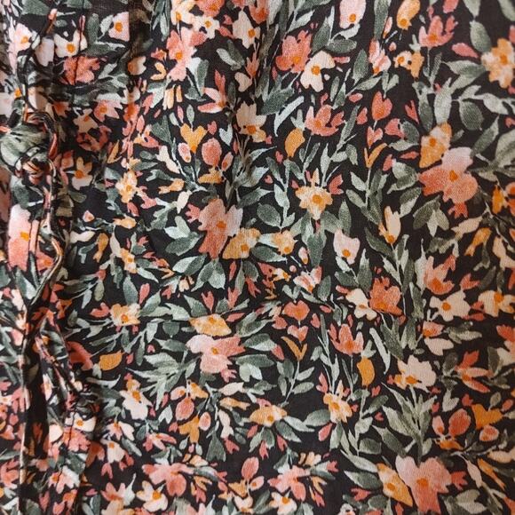 BB Dakota Steve Madden Floral Color Black Sleeveless Blouse Size Medium M Light - Picture 2 of 8